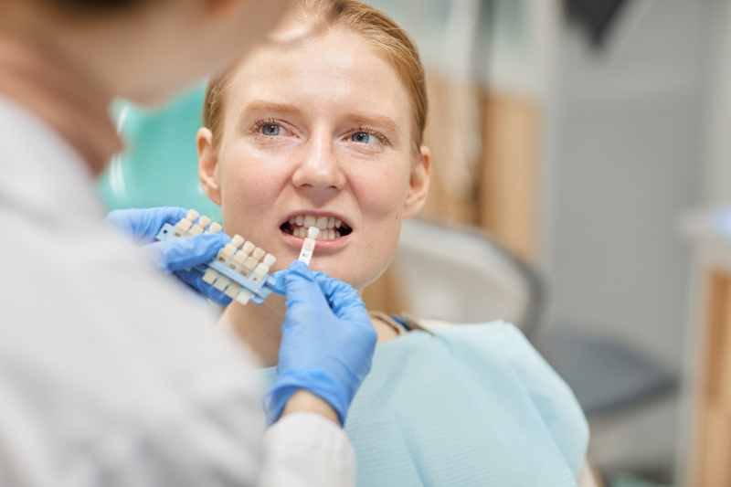 Cómo una corona dental mejora tu estética y salud bucal