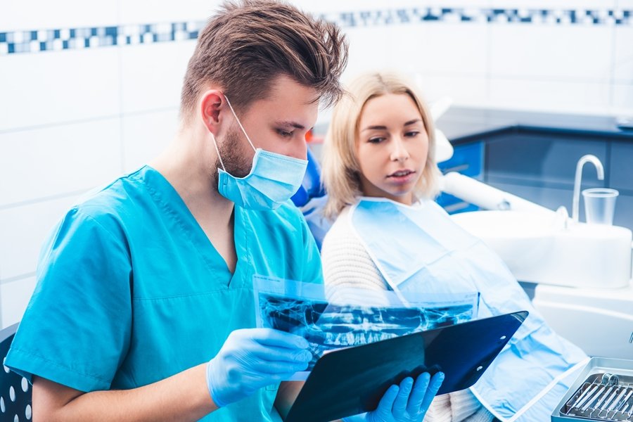 Los trastornos en la articulación temporomandibular son conocidos también como TTM o disfunción temporomandibular.